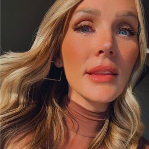 Meet your Posher, Melanie